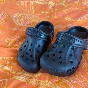 Baby crocs! Size 6c